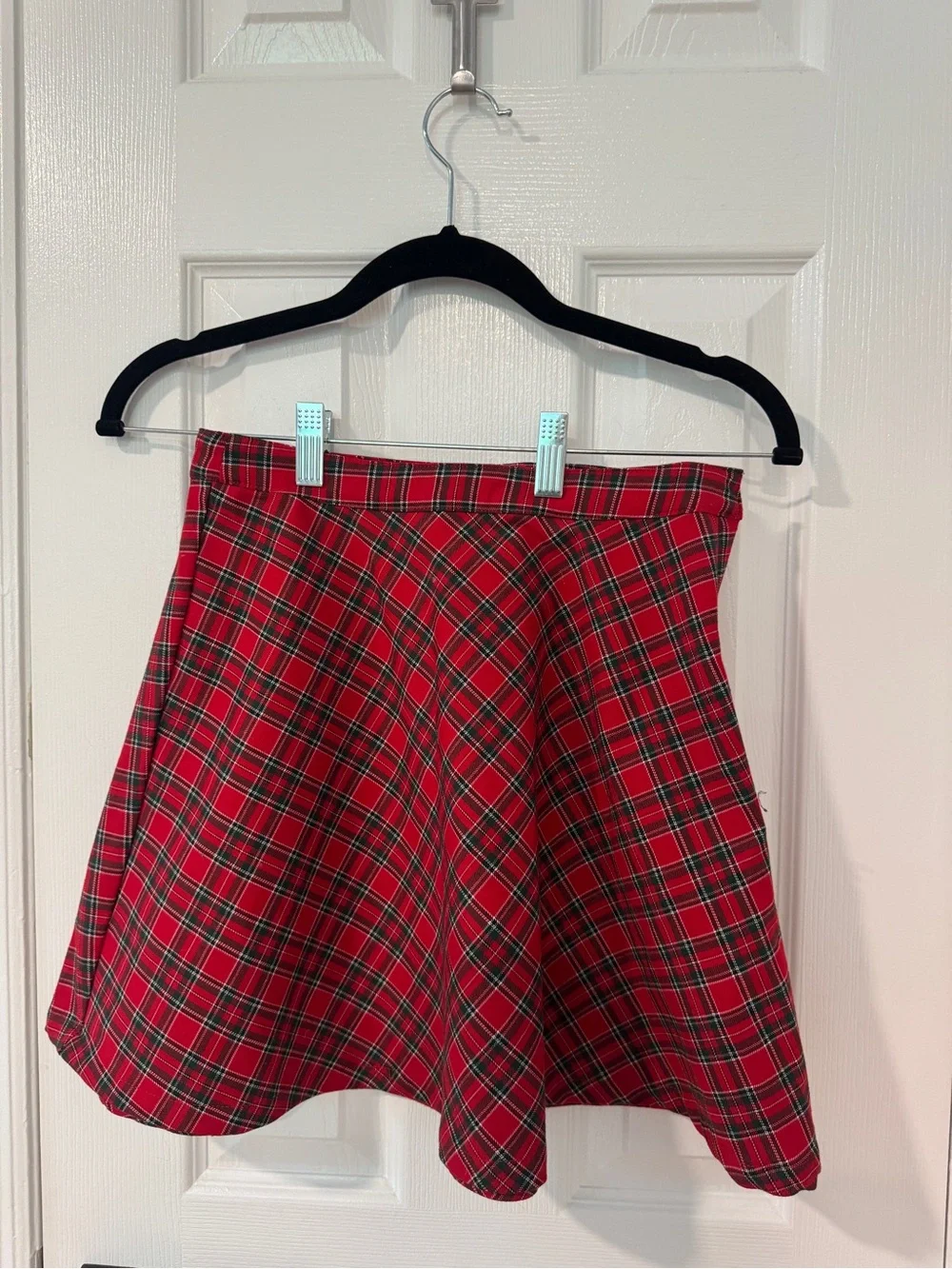 2 Skirt Bundle – H&M Red Tartan + Zara Black & White Plaid Size 14 / 13–14